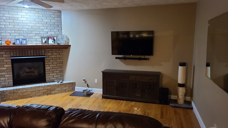 Sideboard + TV